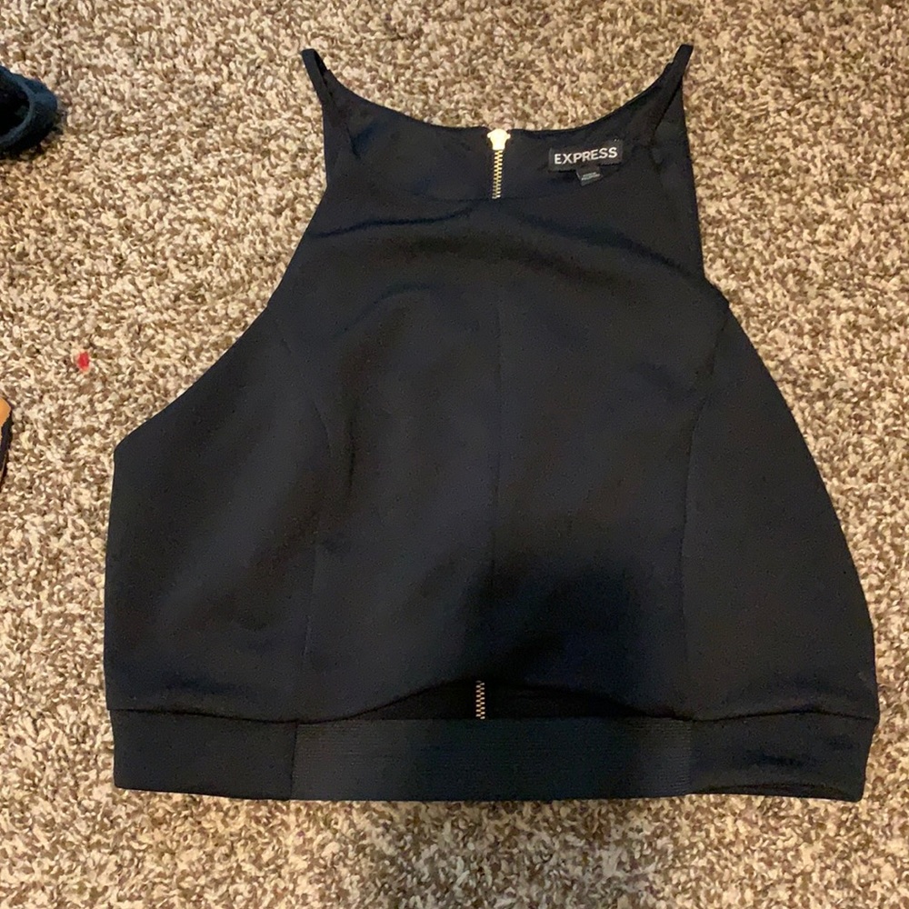 Black express crop top